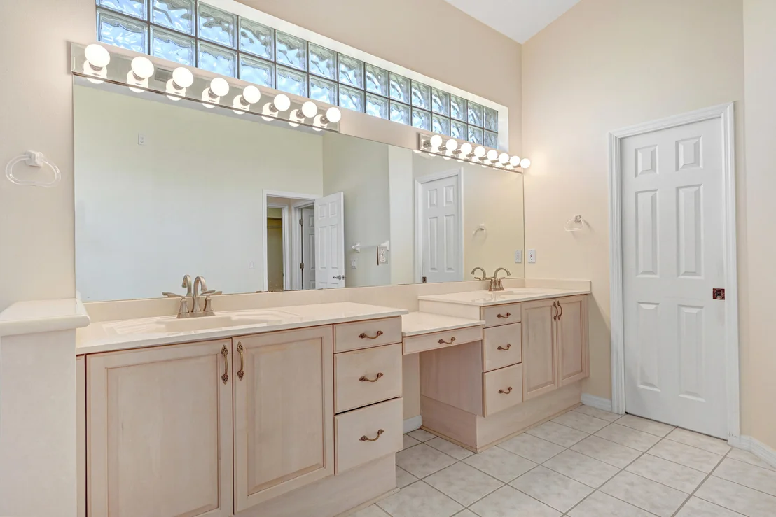Photo of 1010 Palm Brook Drive