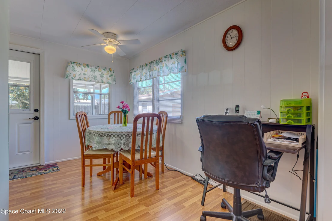 Photo of 6879 Aster Drive