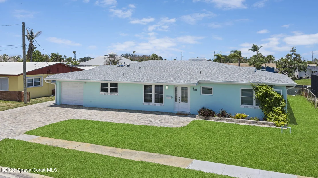Photo of 465 Cardinal Drive