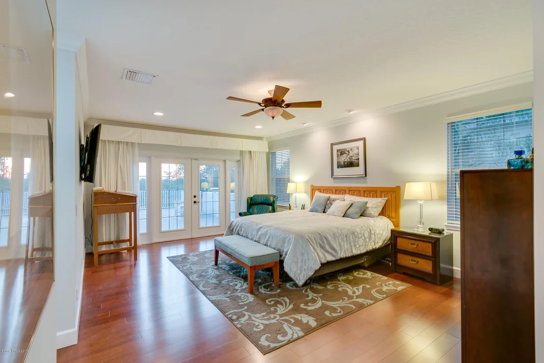 Photo of 298 Lanternback Island Drive