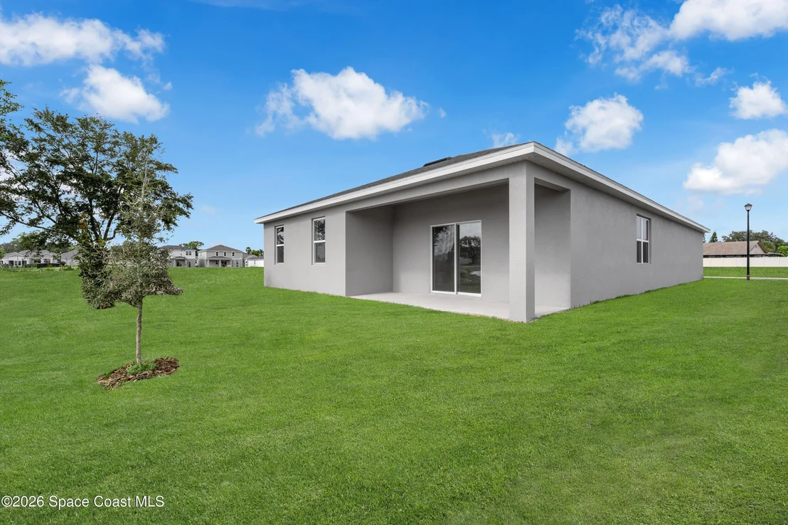 Photo of 1012 Banff Drive NE