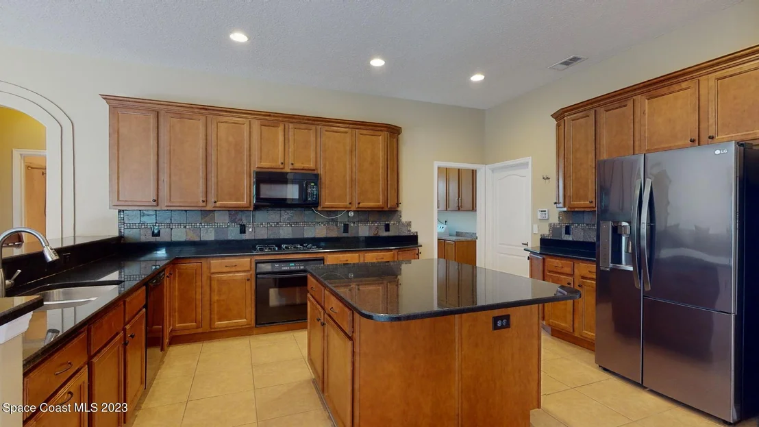 Photo of 3356 Peninsula Circle