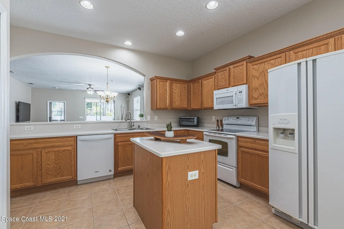 Photo of 401 Waterside Circle