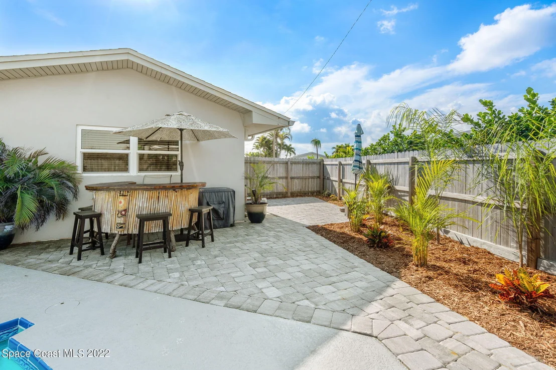 Photo of 518 Pine Tree Drive