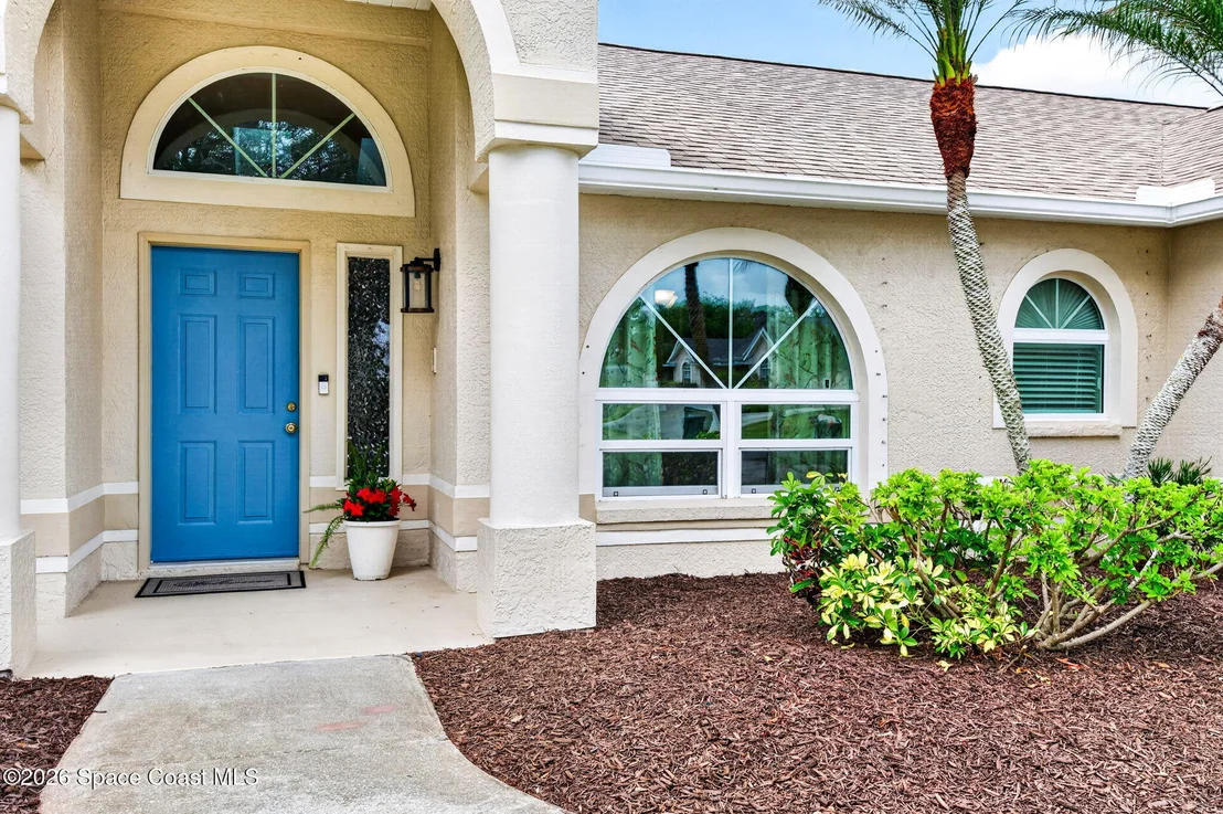 Photo of 1386 York Circle