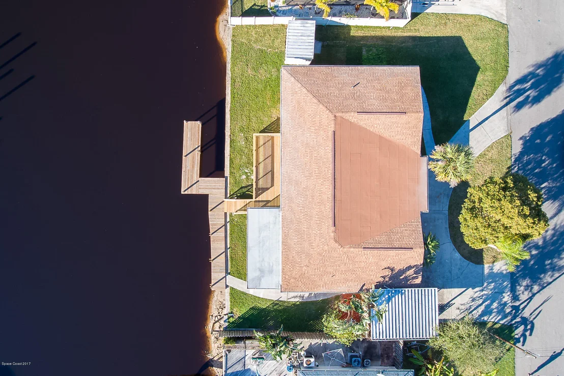 Photo of 830 Heron Road