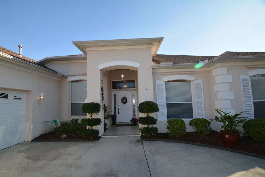 Photo of 2741 Englewood Drive