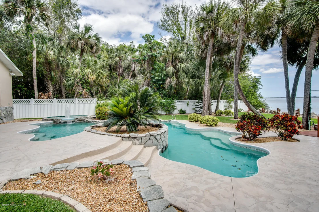 Photo of 5440 Edgewater Court