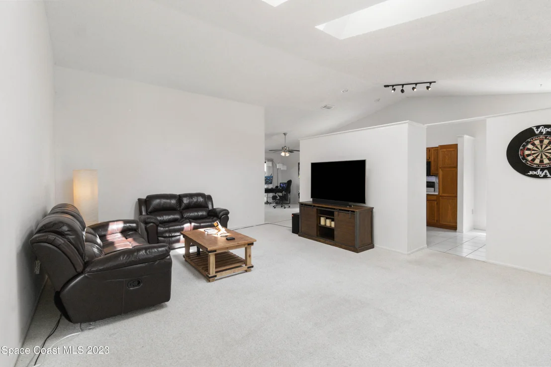 Photo of 1744 Clover Circle