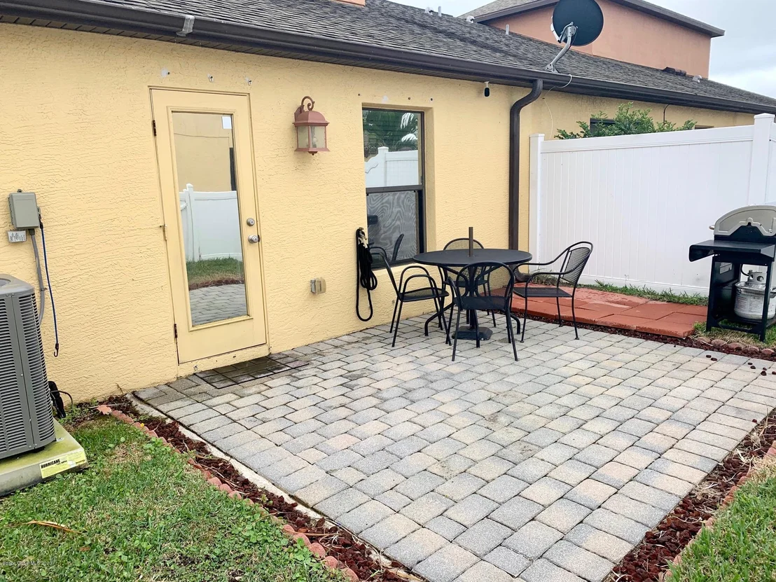 Photo of Unit 106 at 995 Luminary Circle