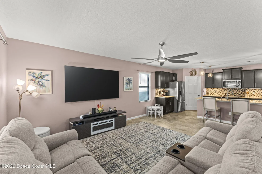 Photo of 618 Coyote Drive