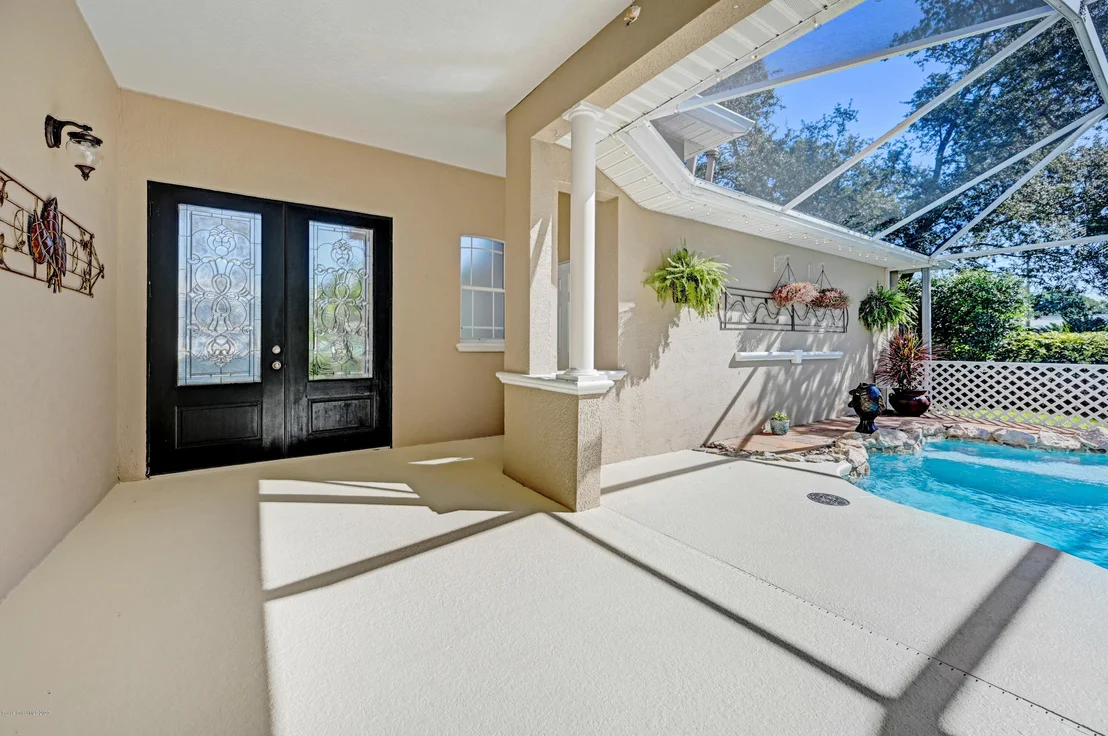 Photo of 601 Gina Lane