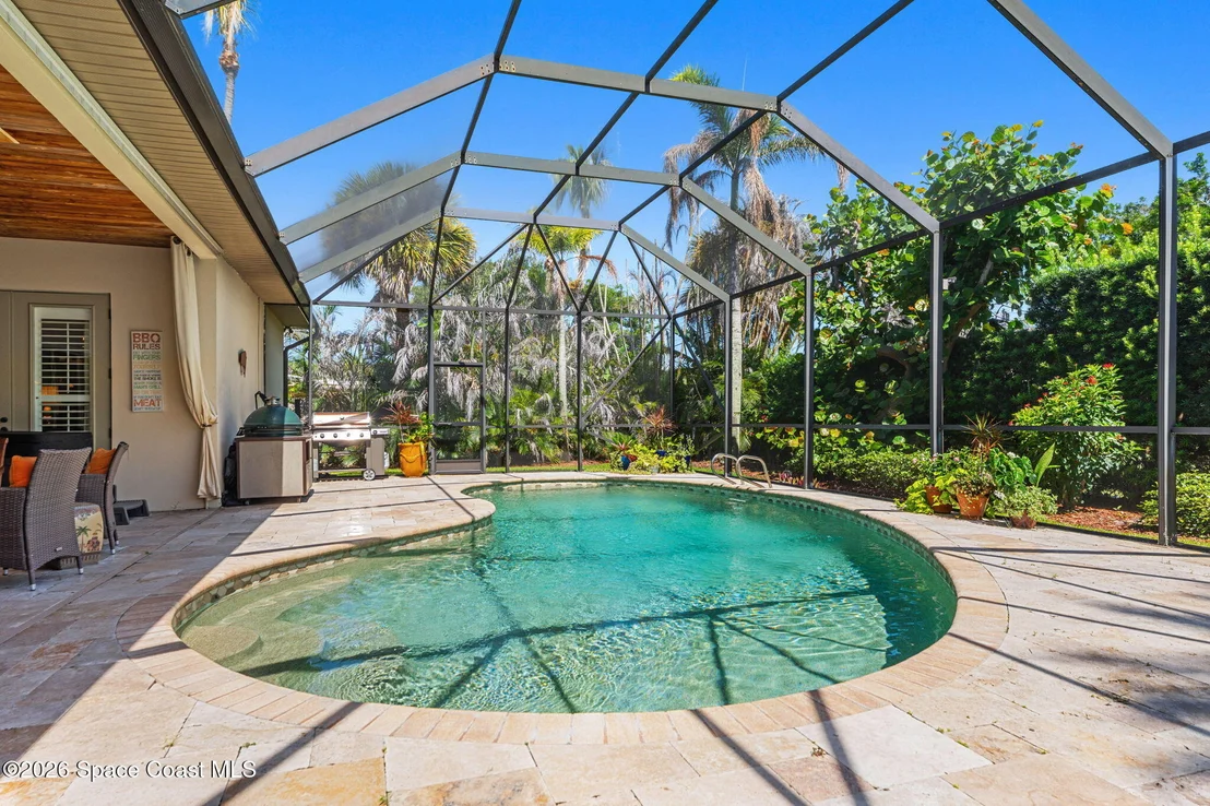 Photo of 339 Cocoa Avenue