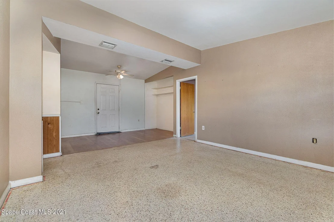 Photo of 705 Thomas Avenue