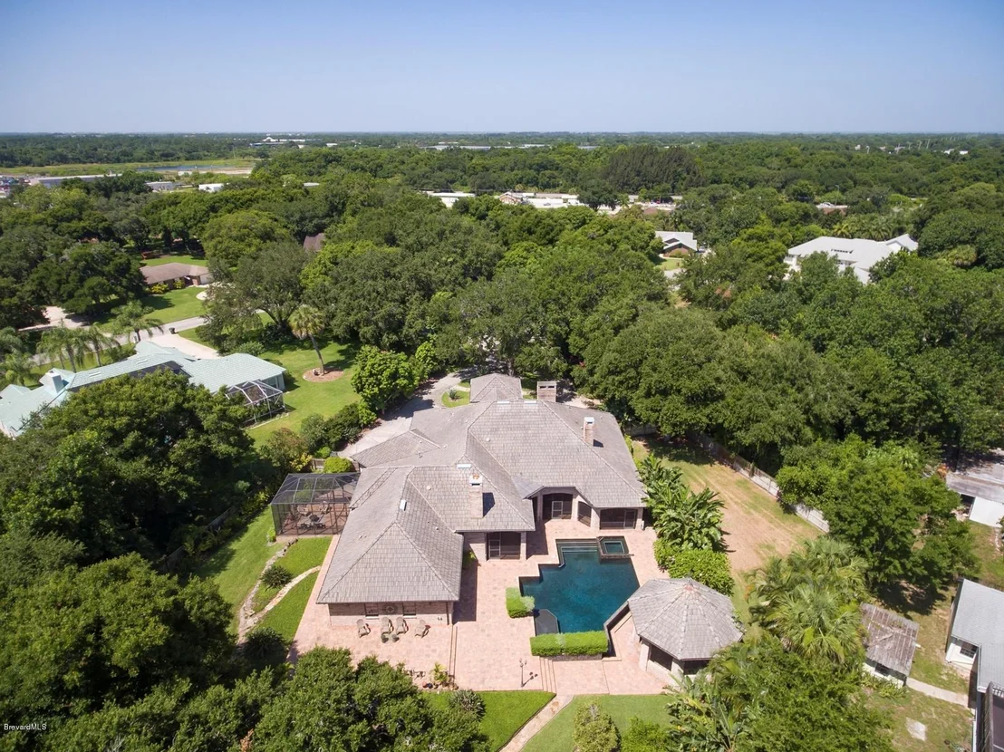 Photo of 16 Summer Place