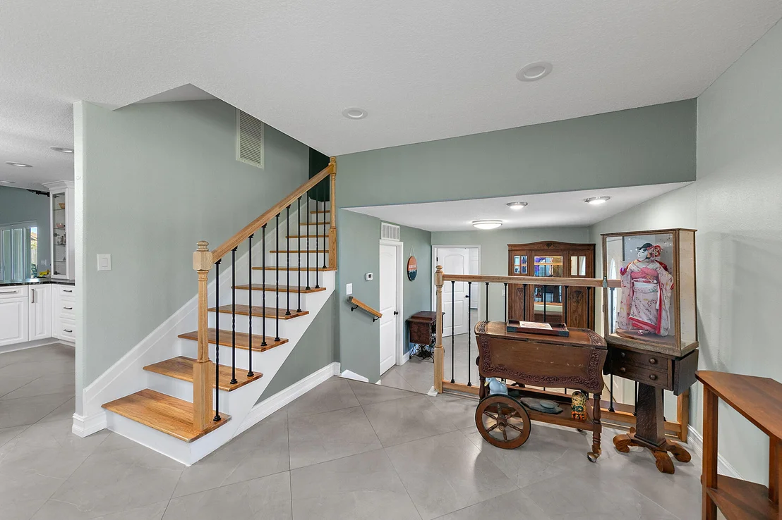 Photo of 1054 Pinetree Drive