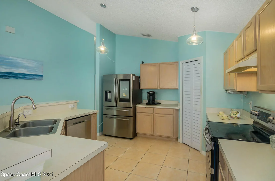 Photo of 892 Shaw Circle