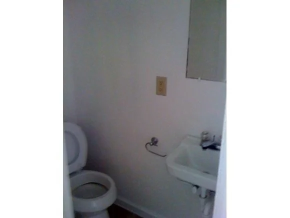Photo of 1065 Mathers