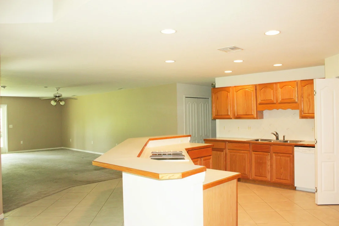 Photo of 2750 Grant Road