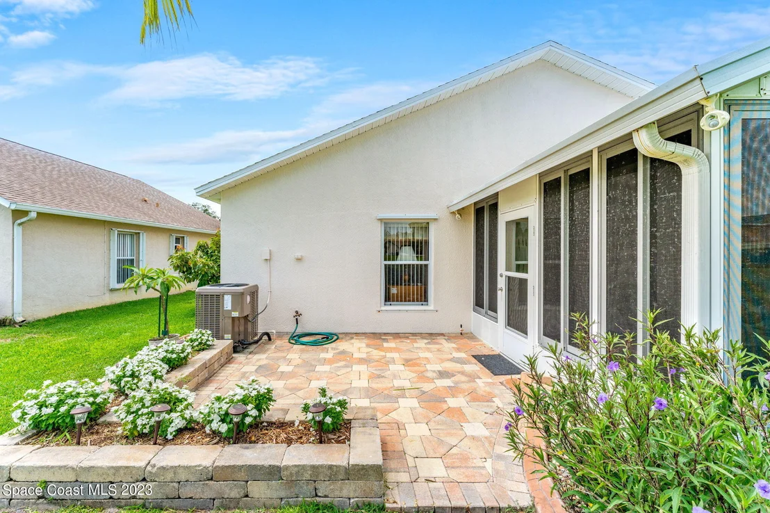 Photo of 1027 Pine Creek Circle NE