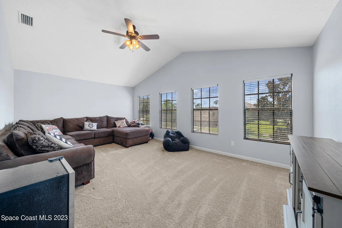Photo of 916 Whetstone Place