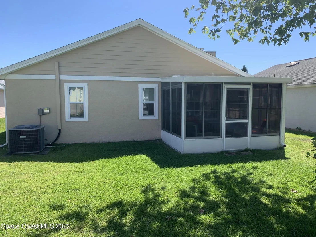 Photo of 4088 Twin Oaks Boulevard