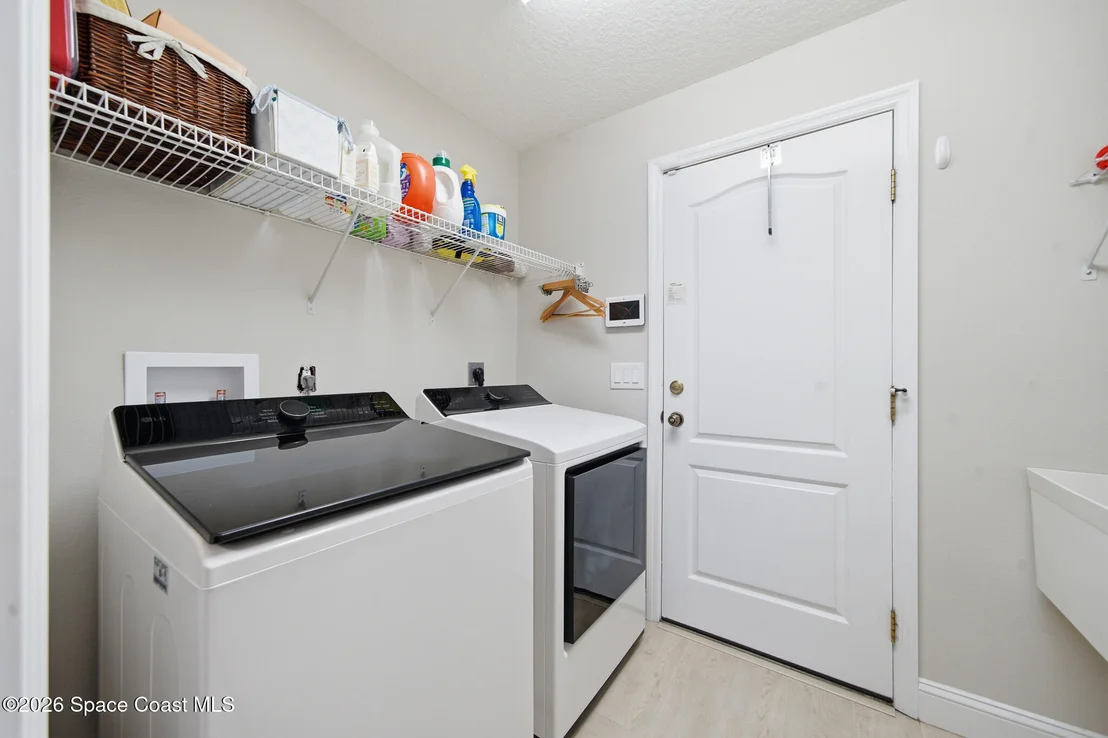 Photo of 1273 Old Millpond Road