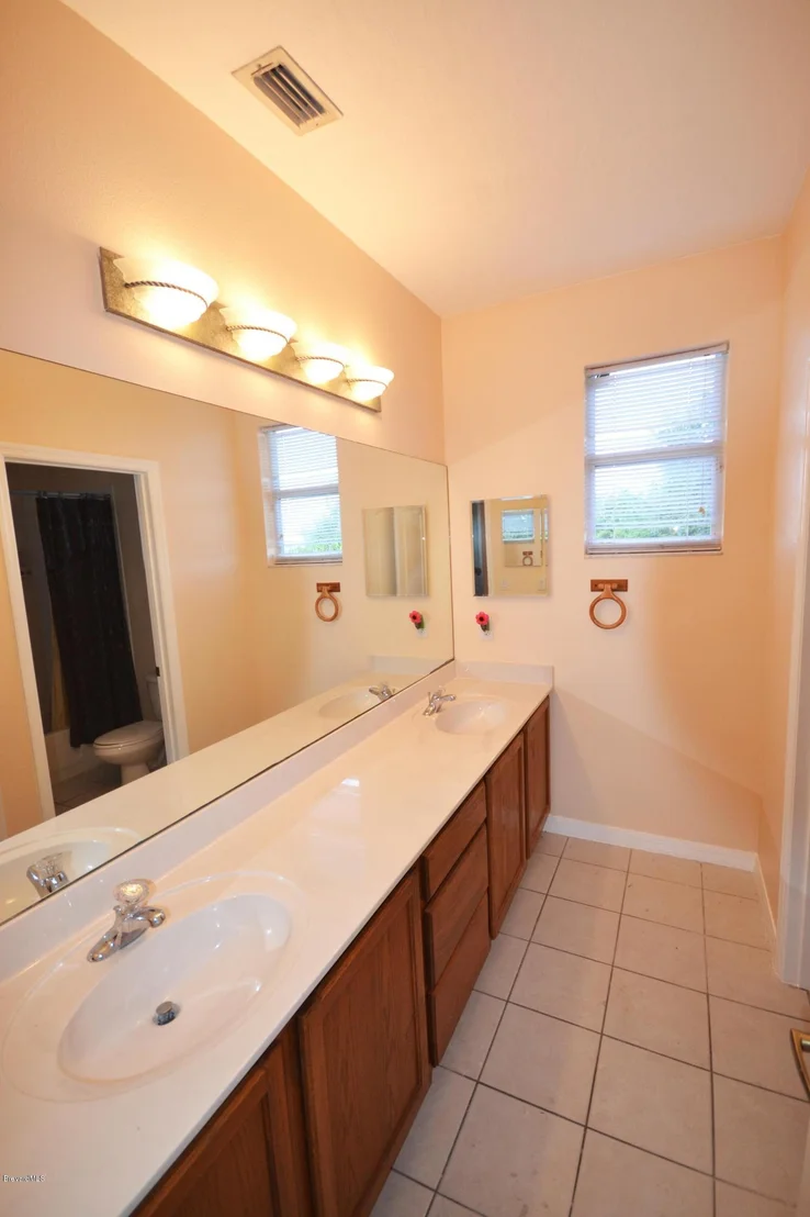 Photo of 3436 Peninsula Circle