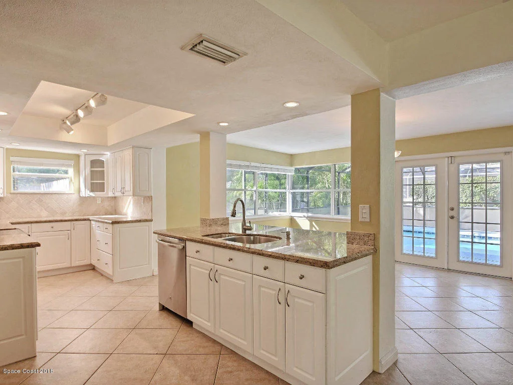 Photo of 663 Eugenia Road