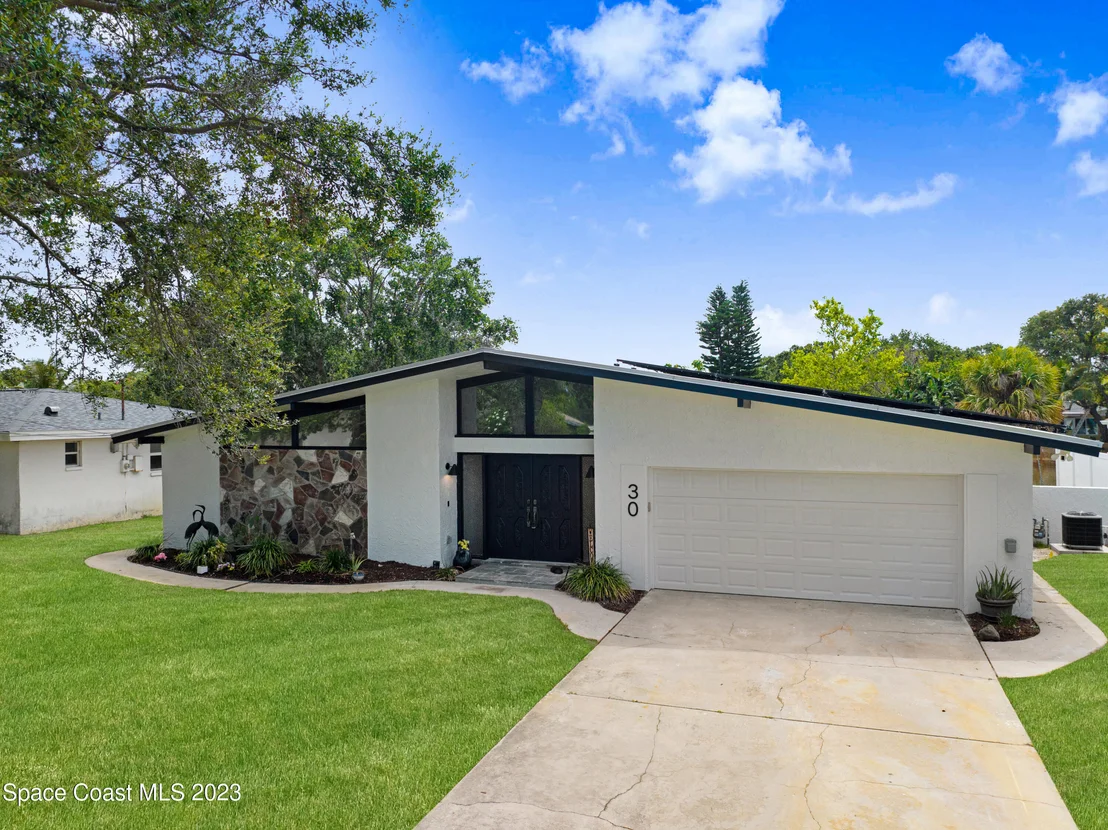 Photo of 30 Westview Lane