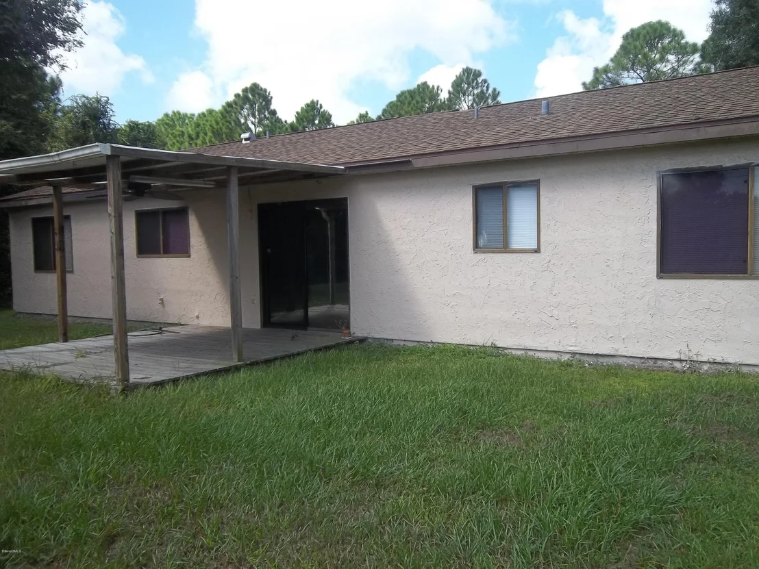 Photo of 928 SE Sable Circle