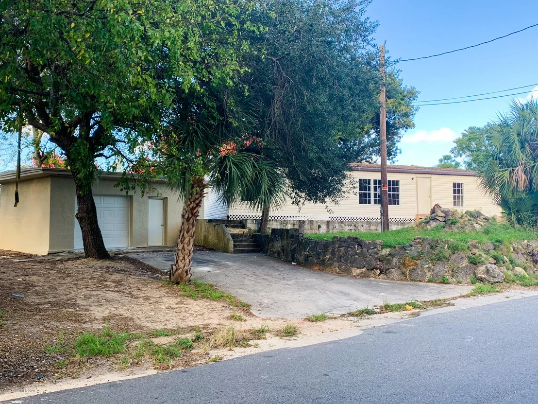 Photo of 6971 Ash Drive