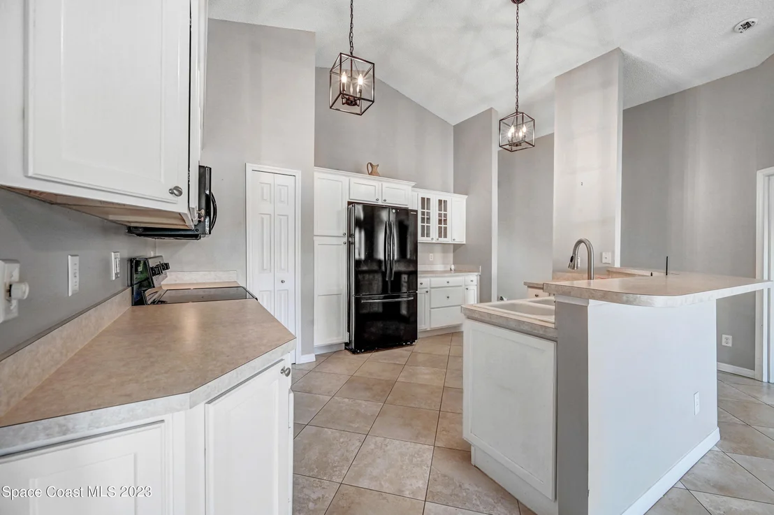 Photo of 895 Shaw Circle