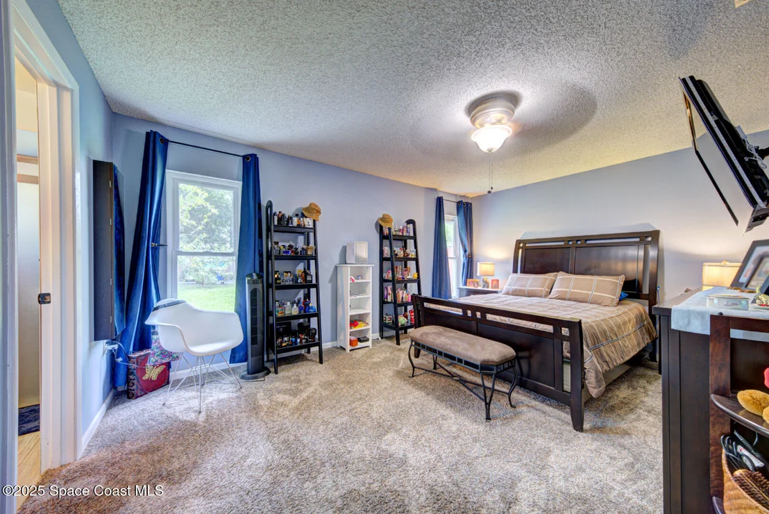 Photo of 5370 Holden Road