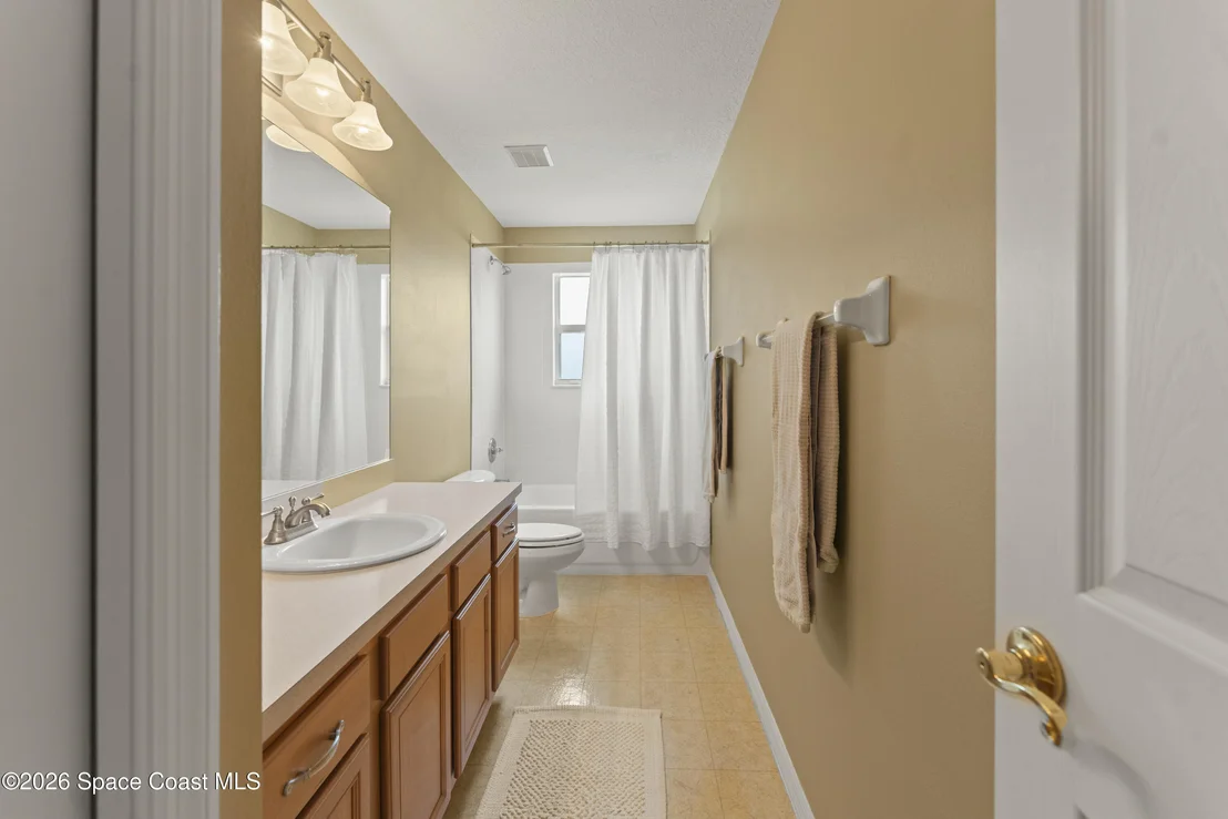 Photo of 385 Tunbridge Drive