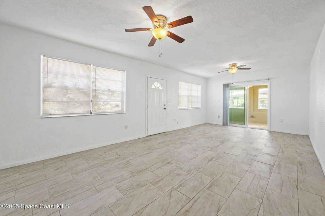 Photo of 907 Espanola Way