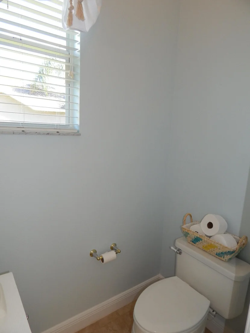 Photo of 211 SE Devlin Court