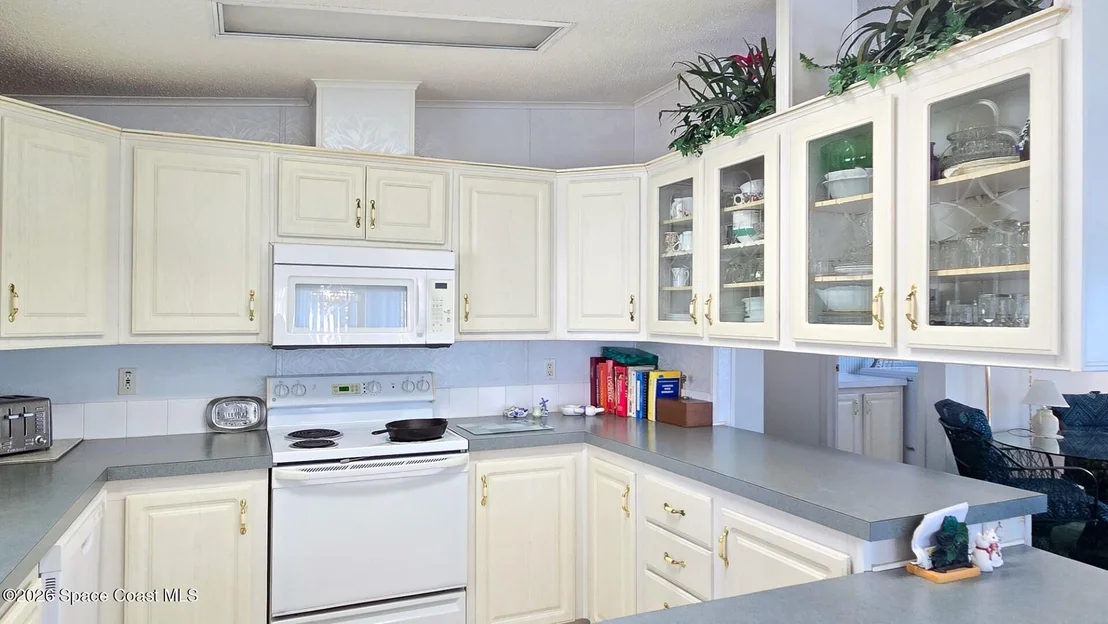 Photo of 306 Buttonwood Court