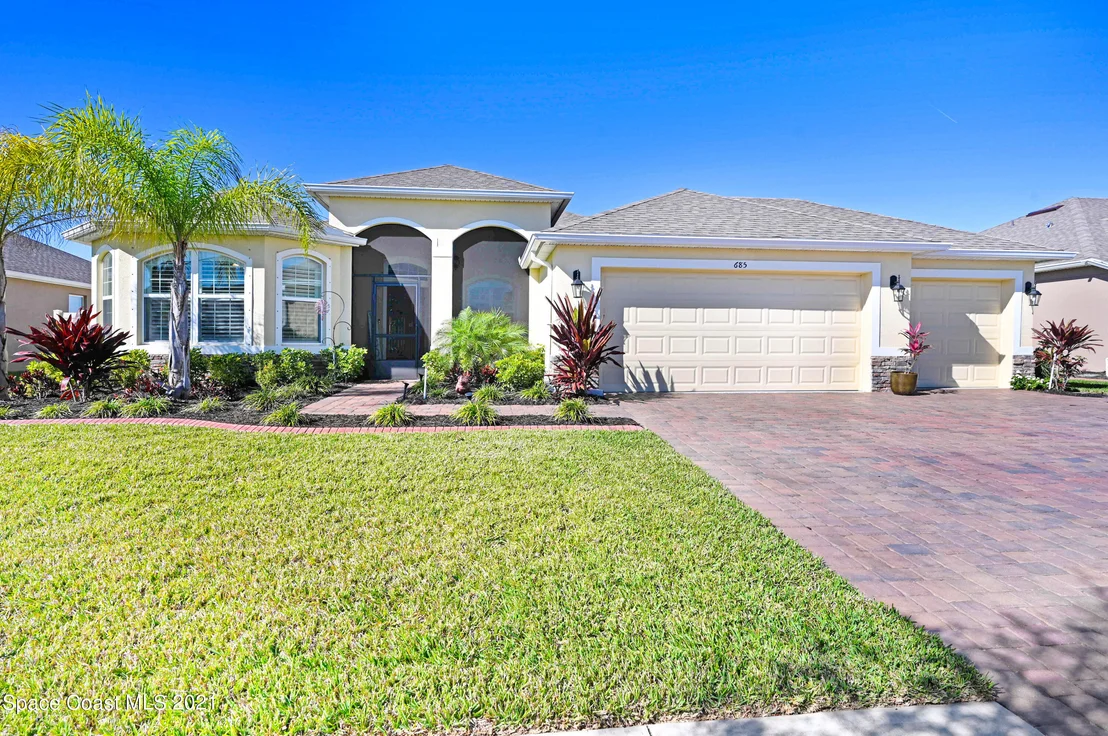 Photo of 685 Stonebriar Drive