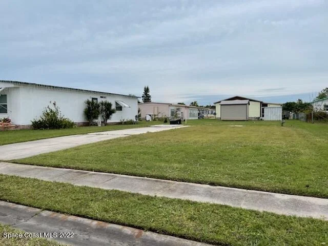 Photo of 1801 Coco Plum Street NE