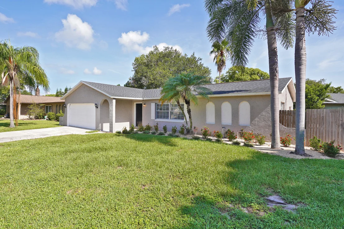 Photo of 832 Berkshire Drive