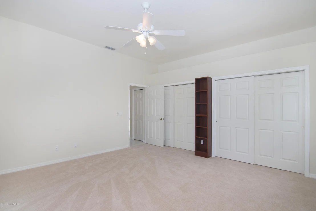 Photo of 759 Glengarry Drive