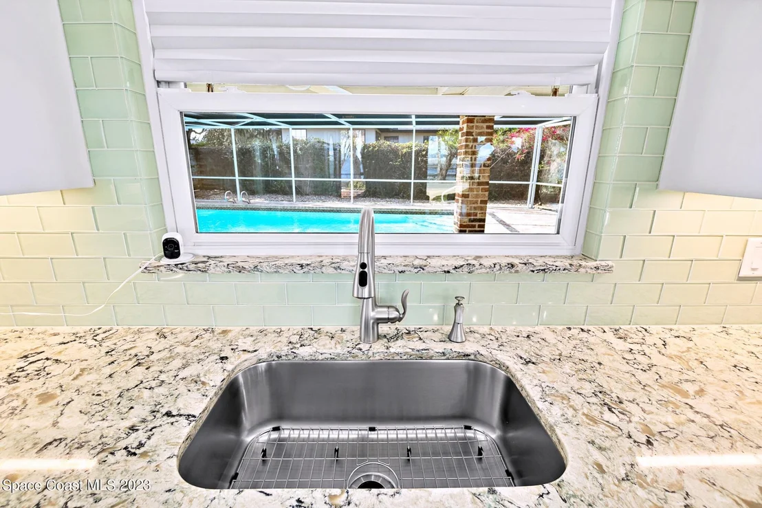 Photo of 535 Rockledge Drive