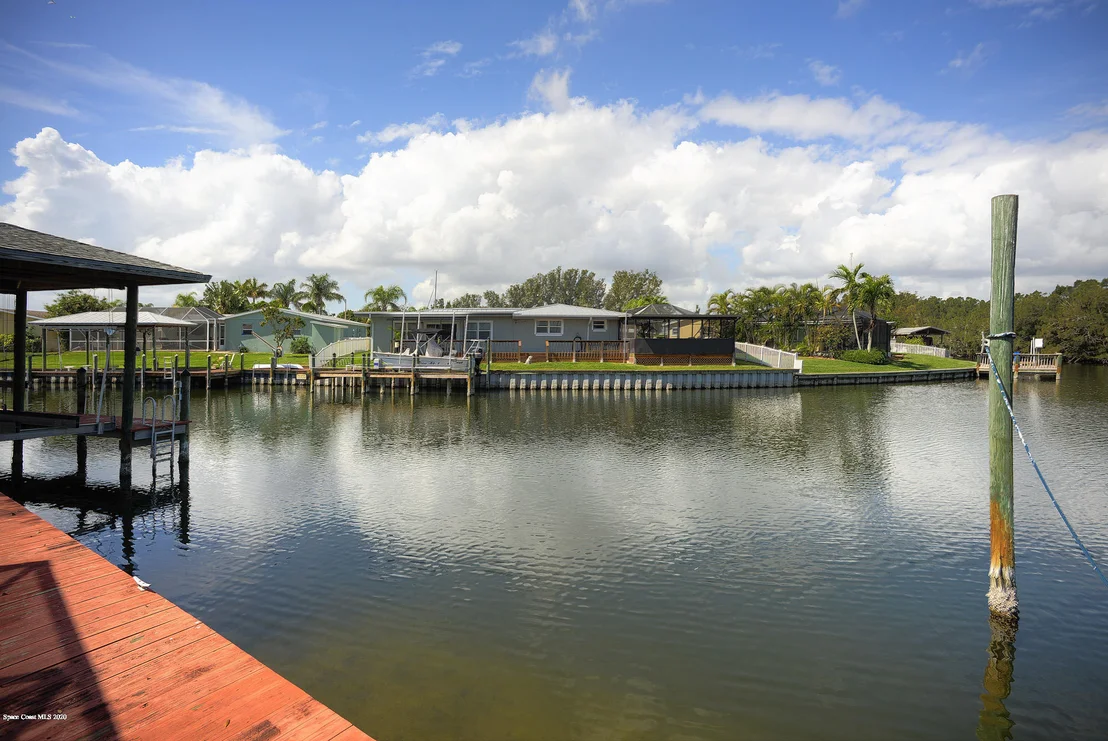 Photo of 448 Sparrow Drive