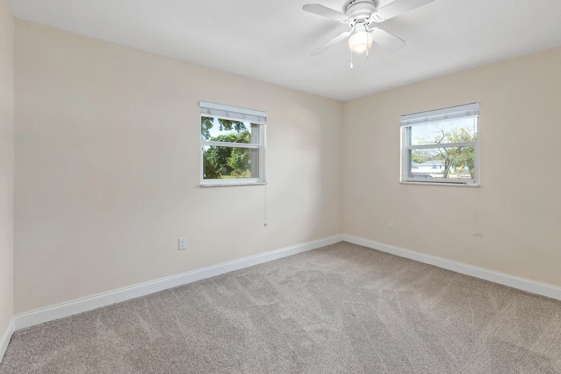 Photo of 839 Knecht Road NE