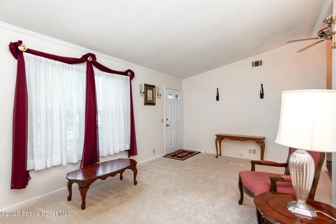 Photo of 6980 Bright Avenue