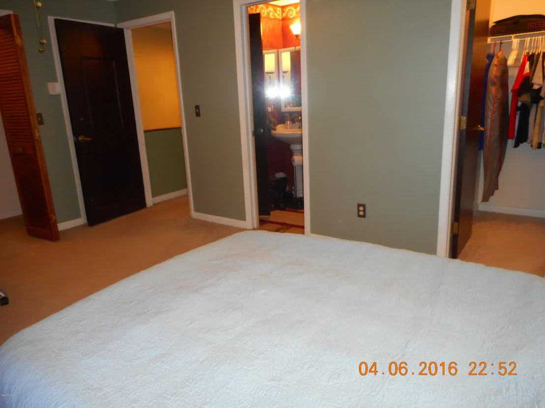 Photo of Unit K41 at 1882 Murrell Road