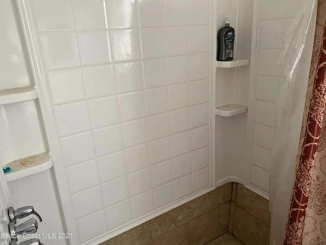 Photo of 1102 Willow Lane