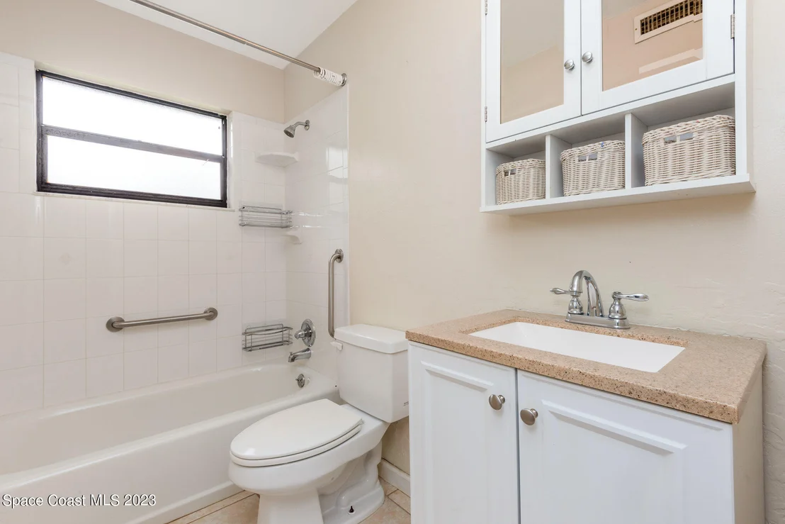 Photo of 970 Miracle Way