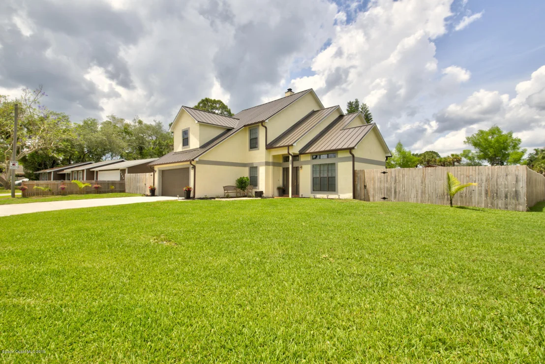 Photo of 6300 Janina Road
